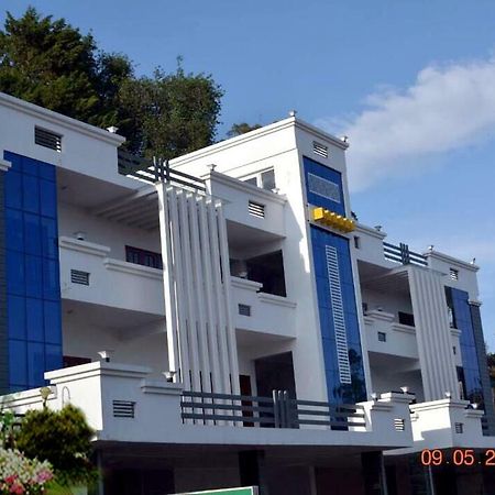 Pine Hill Suites Ooty Exterior foto