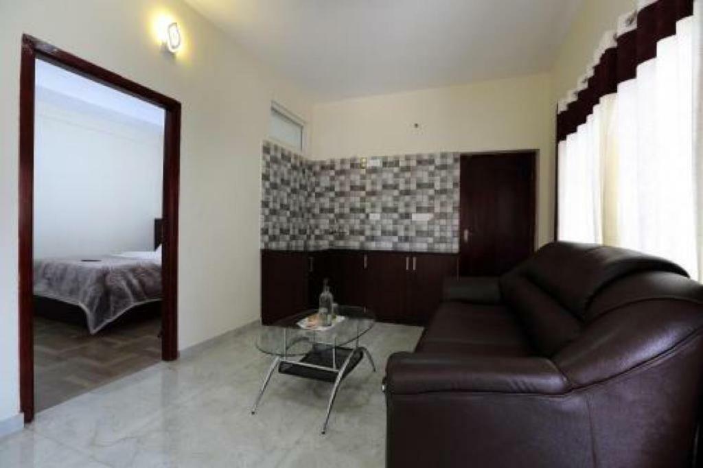 Pine Hill Suites Ooty Exterior foto